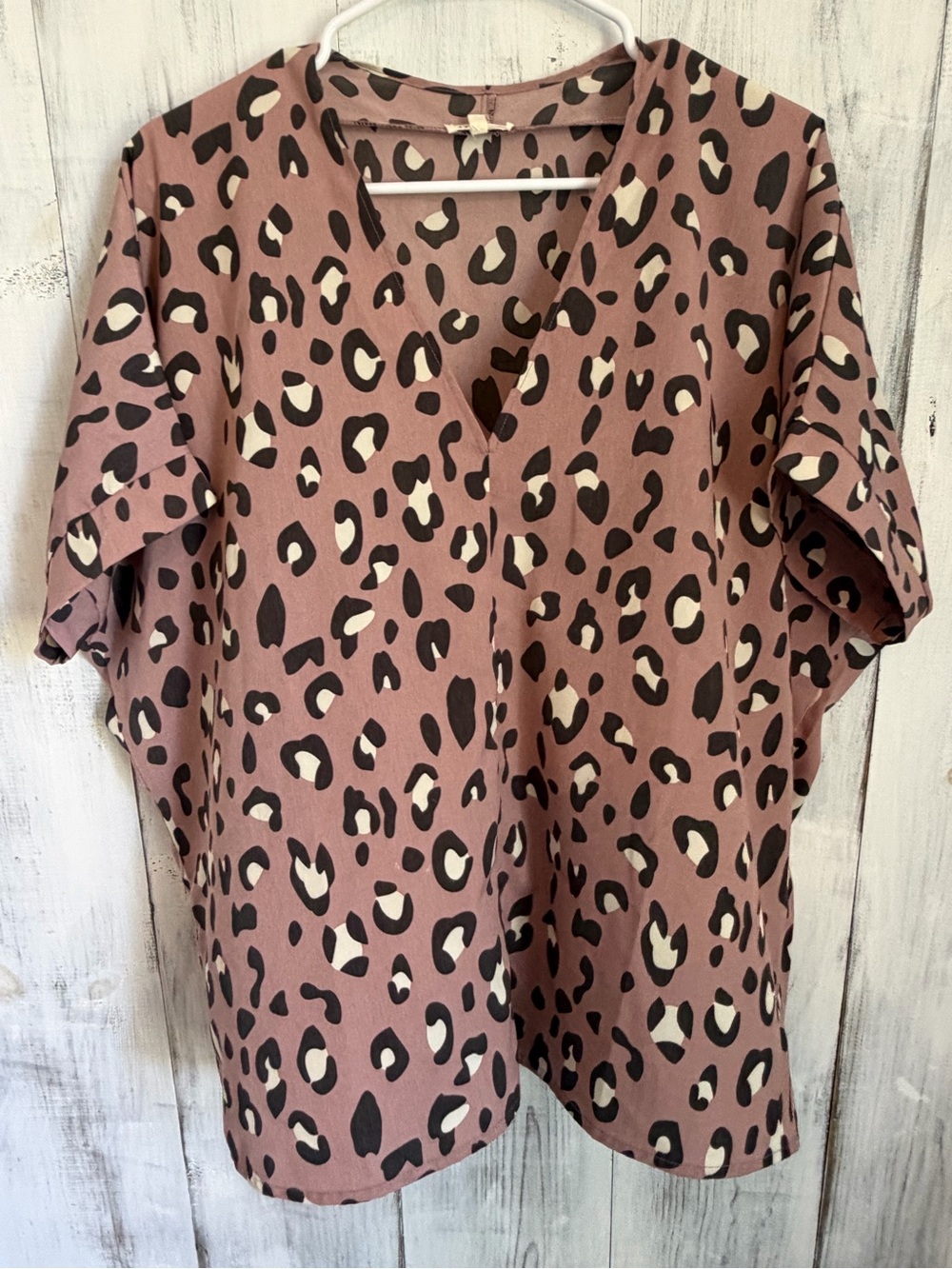 JODIFL Dusty Mauve Leopard-Print V-Neck Tunic